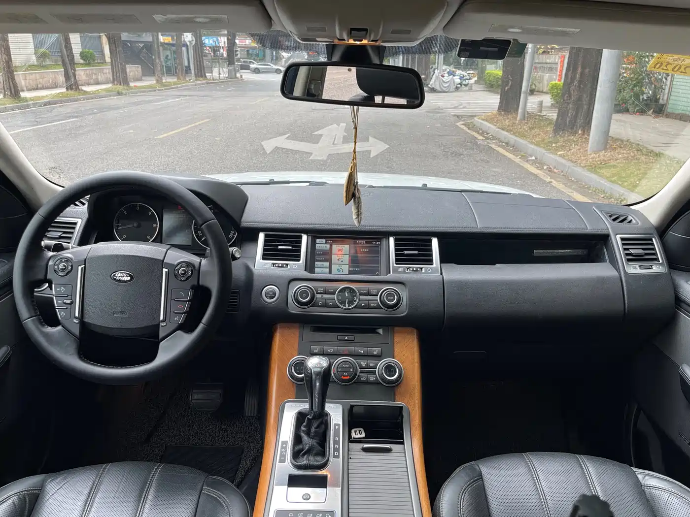 Land Rover Range Rover Sport 2012 3.0 TDV6 HSE Diesel Version фото 4