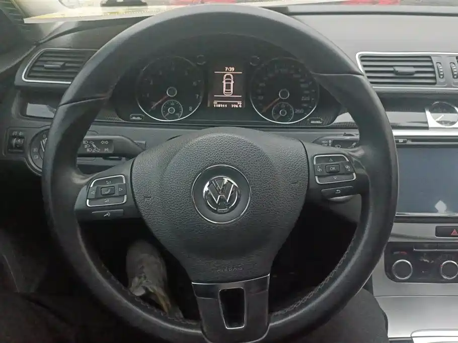 Volkswagen Magotan 2012 Facelift 1.8TSI Leading фото 15