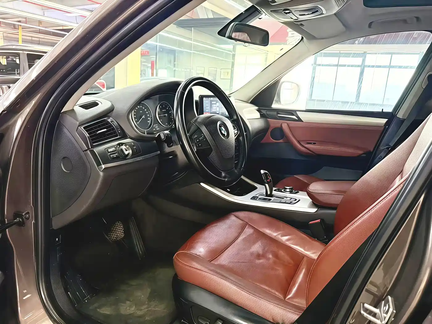 BMW X3 (Import) 2013 xDrive28i Luxury фото 5