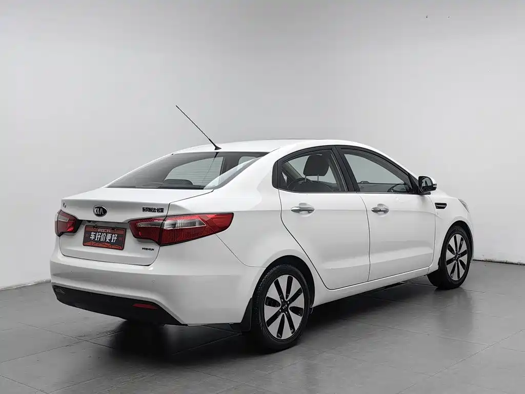 Фото 2 - Kia K2