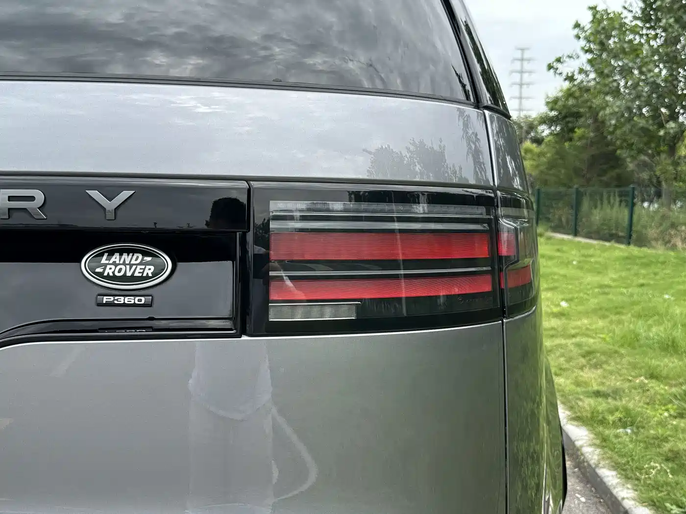 Land Rover Discovery 2023 360PS R-Dynamic SE фото 20