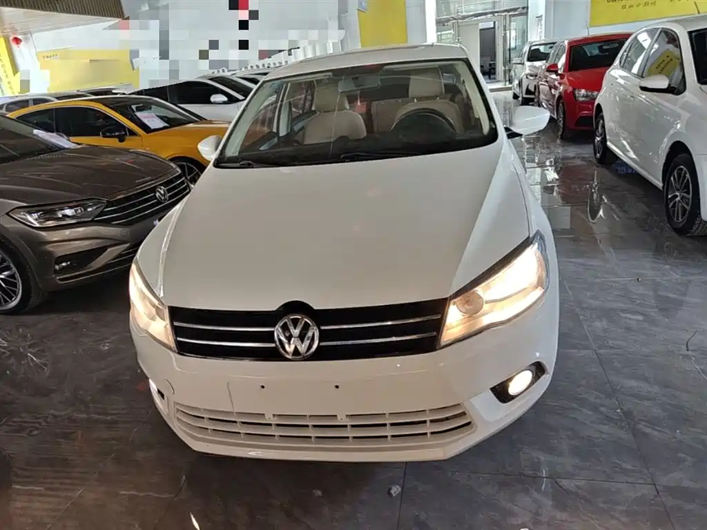 Volkswagen Jetta 2015 1.6L Auto Comfort фото 3