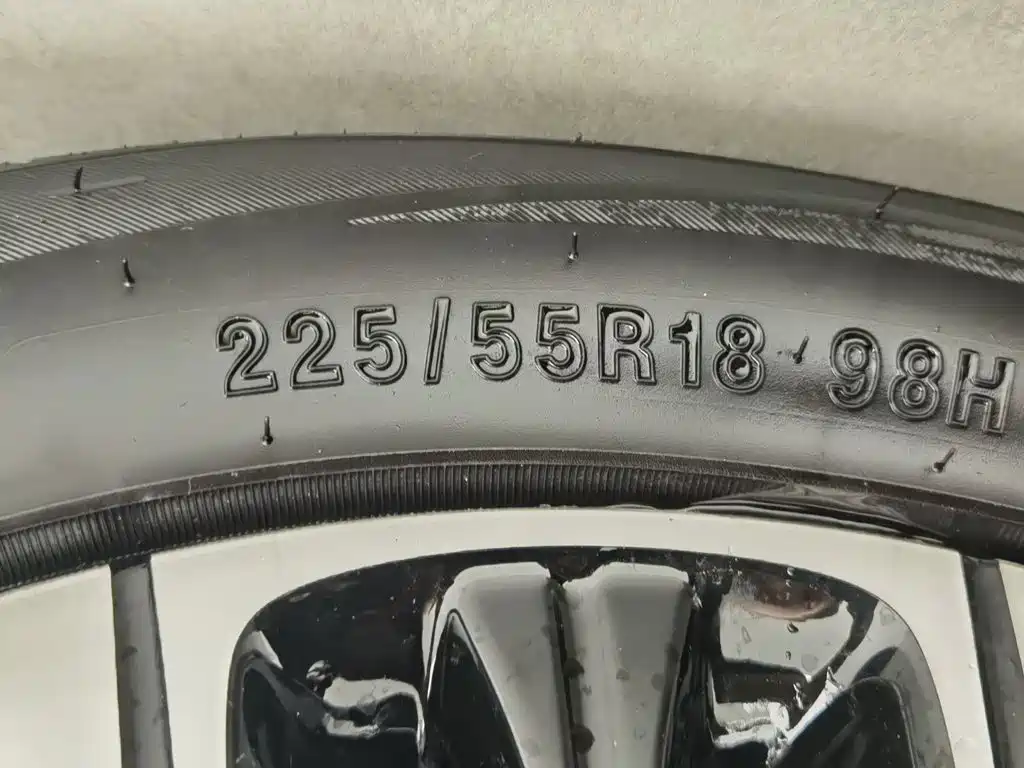 Roewe iMAX8 2024 2023 400TGI Comfort Edition