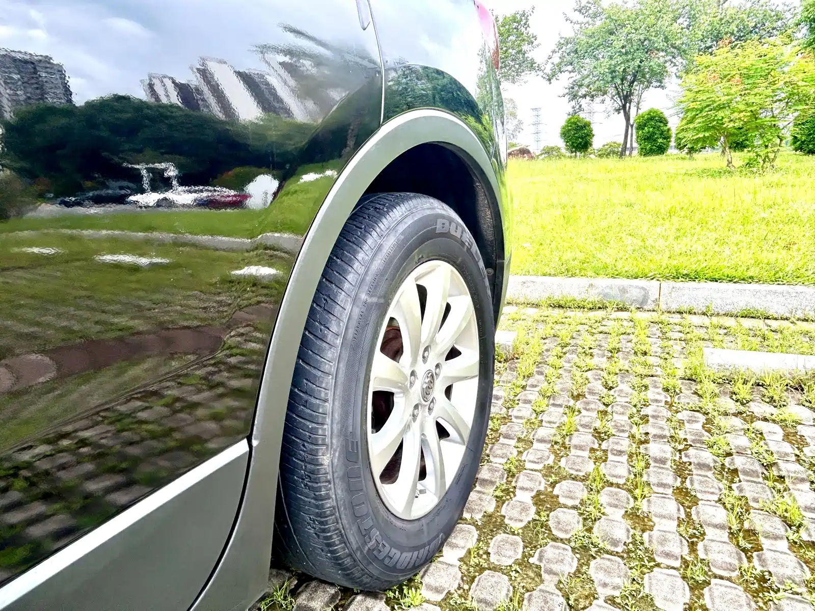 Photo 19 - Buick Envision Plus