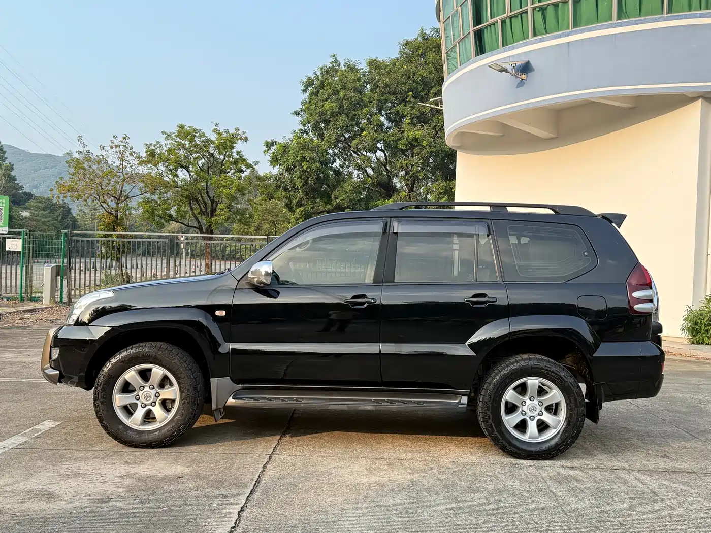 Toyota Prado (Import) 2004 VX 4.0 фото 21