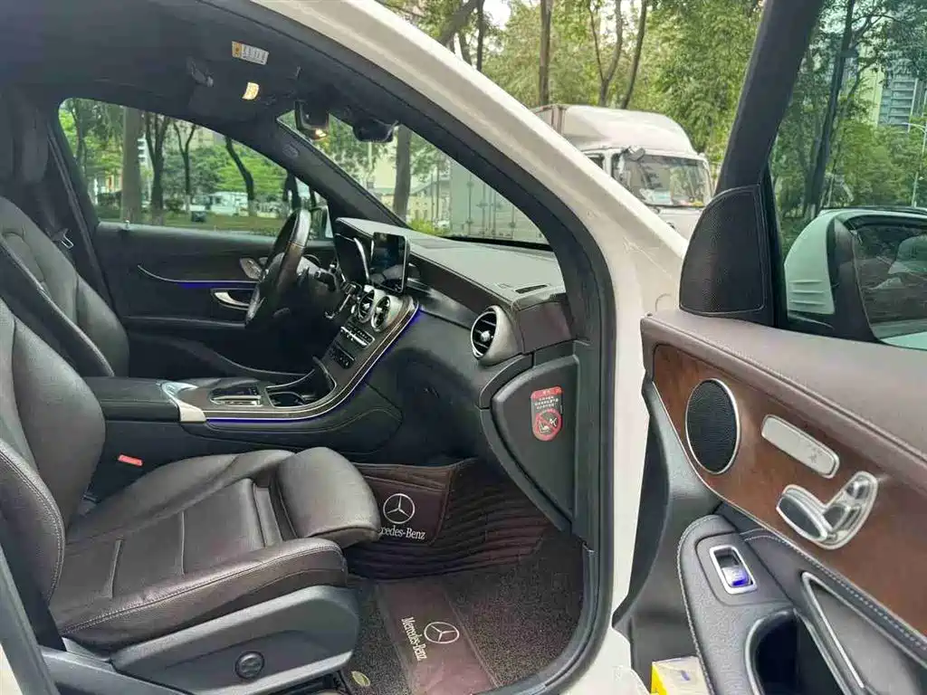 Mercedes-Benz GLC 2020 GLC 300 L 4MATIC Dynamic фото 8