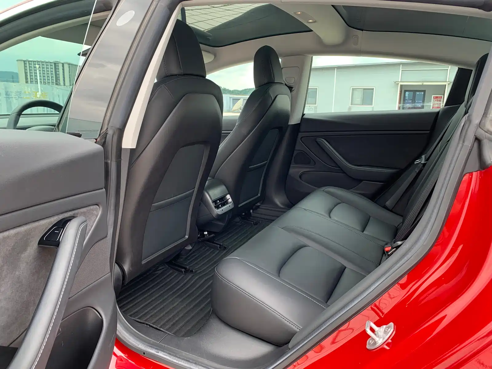 Фото 9 - Tesla Model 3 (Import)