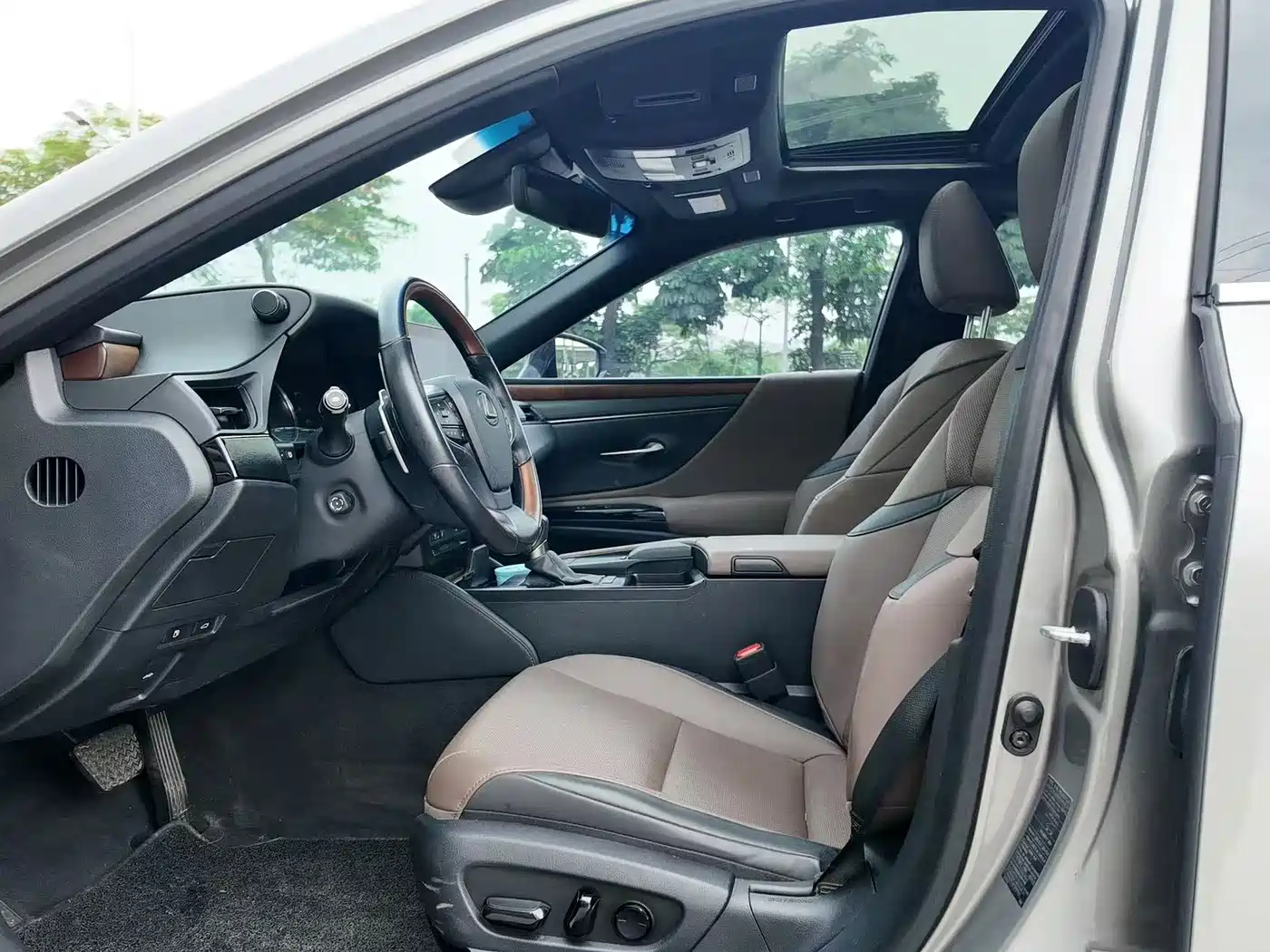 Lexus ES 2020 200 Luxury фото 5