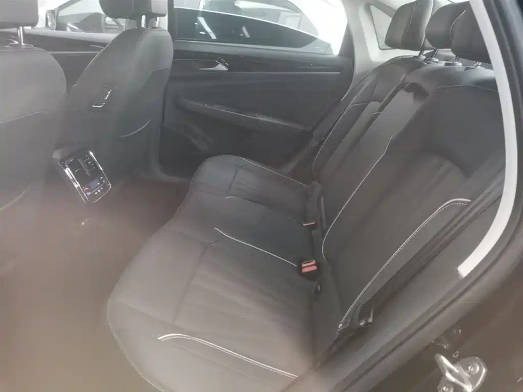 Volkswagen Passat 2024 Model 380TSI Starlight Elite фото 17