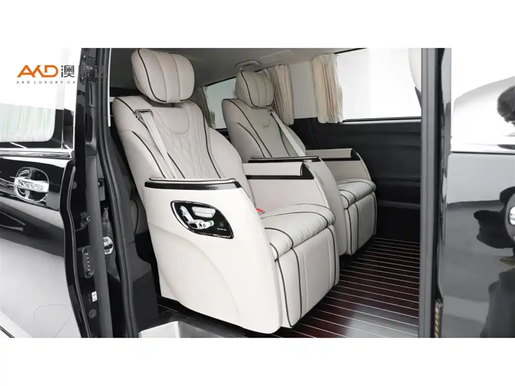 Mercedes-Benz Vito 2021 2.0T Elite 7-Seater фото 7