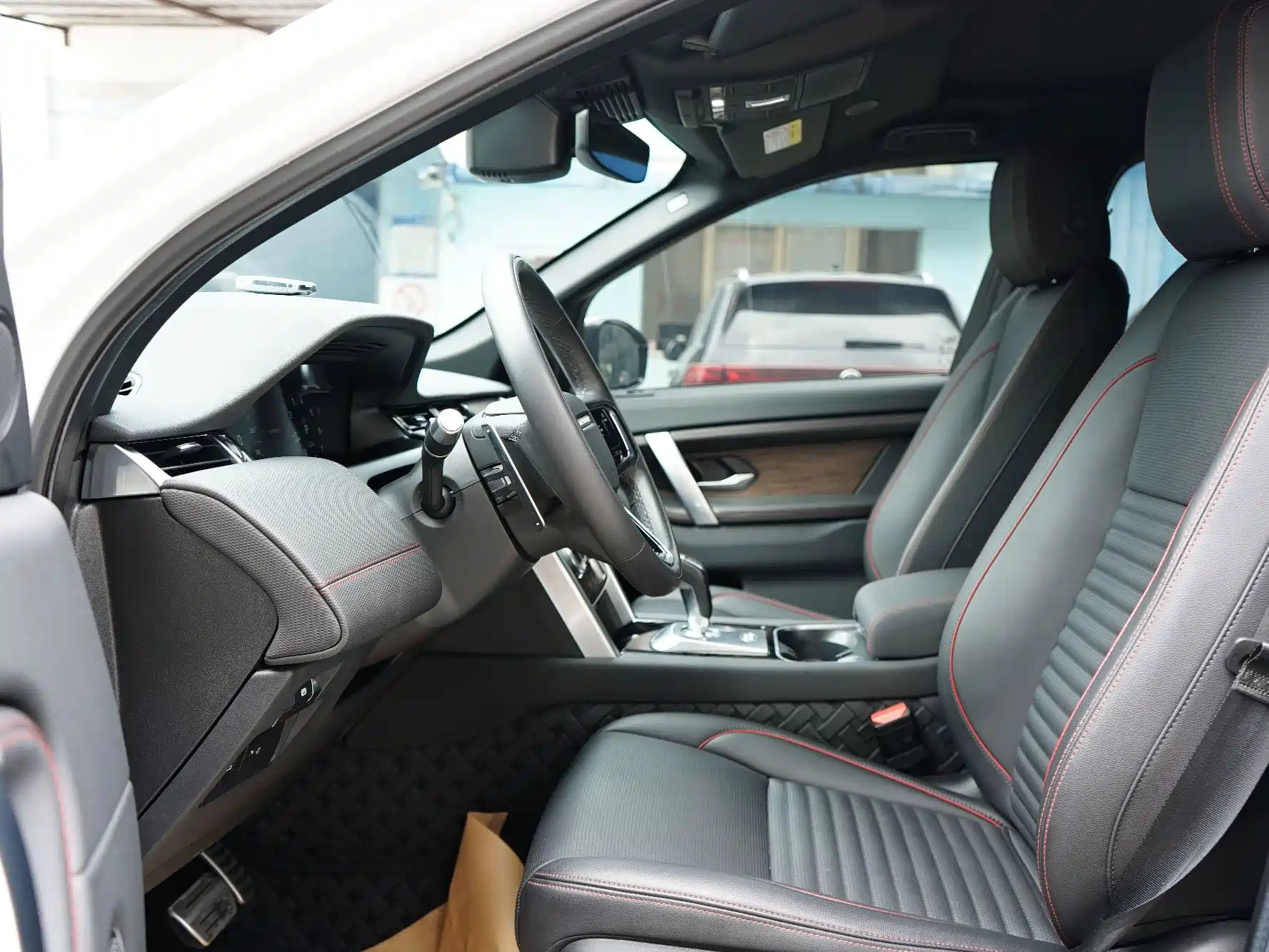 Фото 4 - Land Rover Discovery Sport