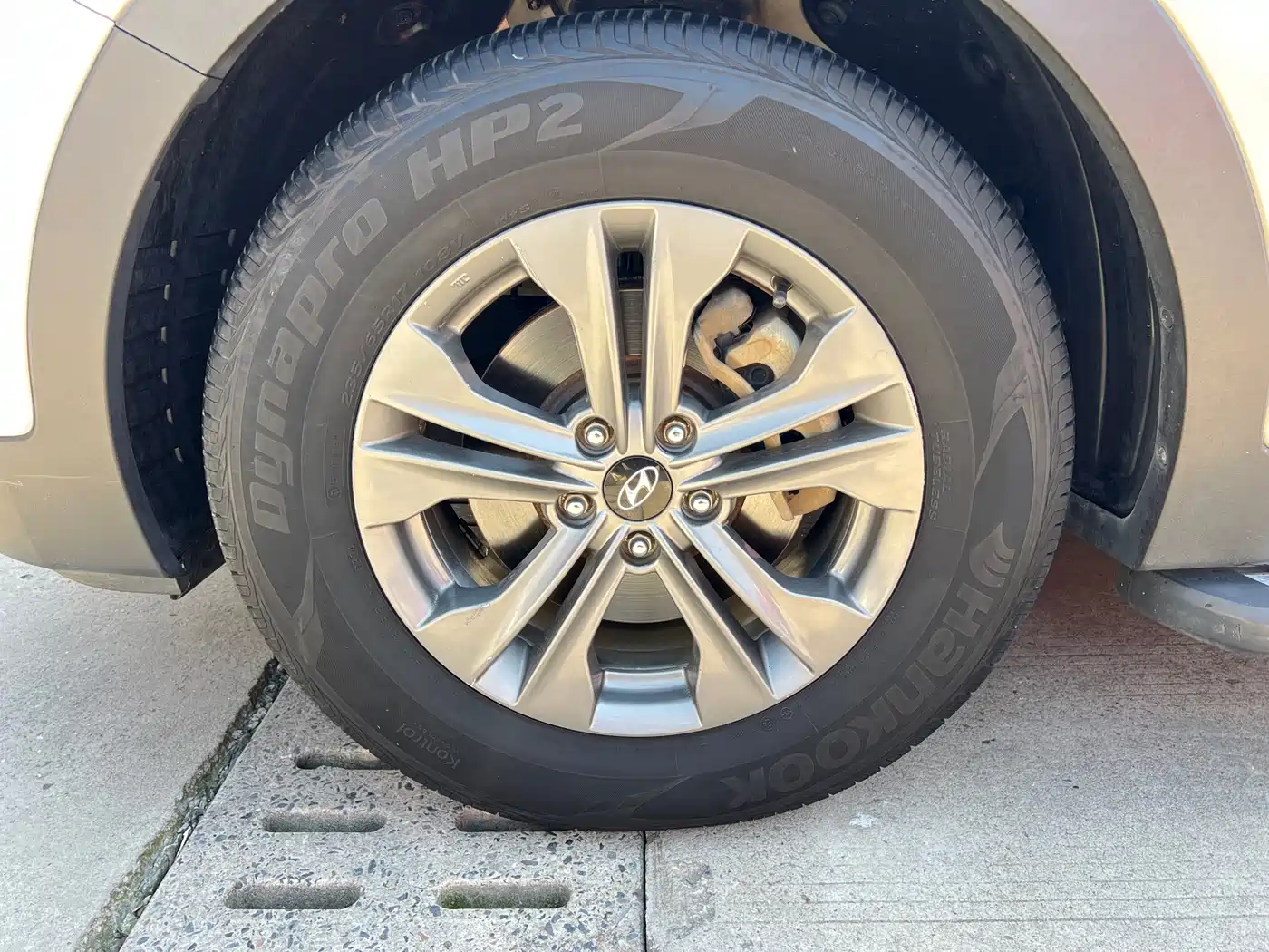 Hyundai Santa Fe 2013 Model 2.4L Automatic 2WD Smart фото 4