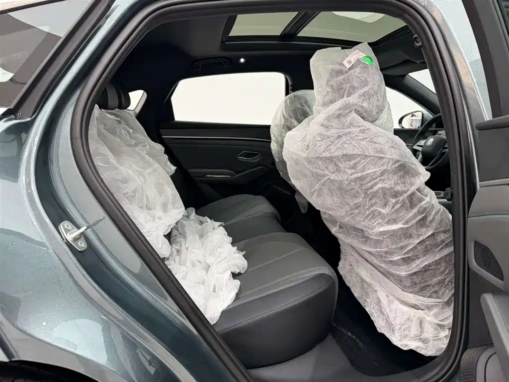BYD Qin L 2026 Model DM-i 210KM Superior Edition фото 20