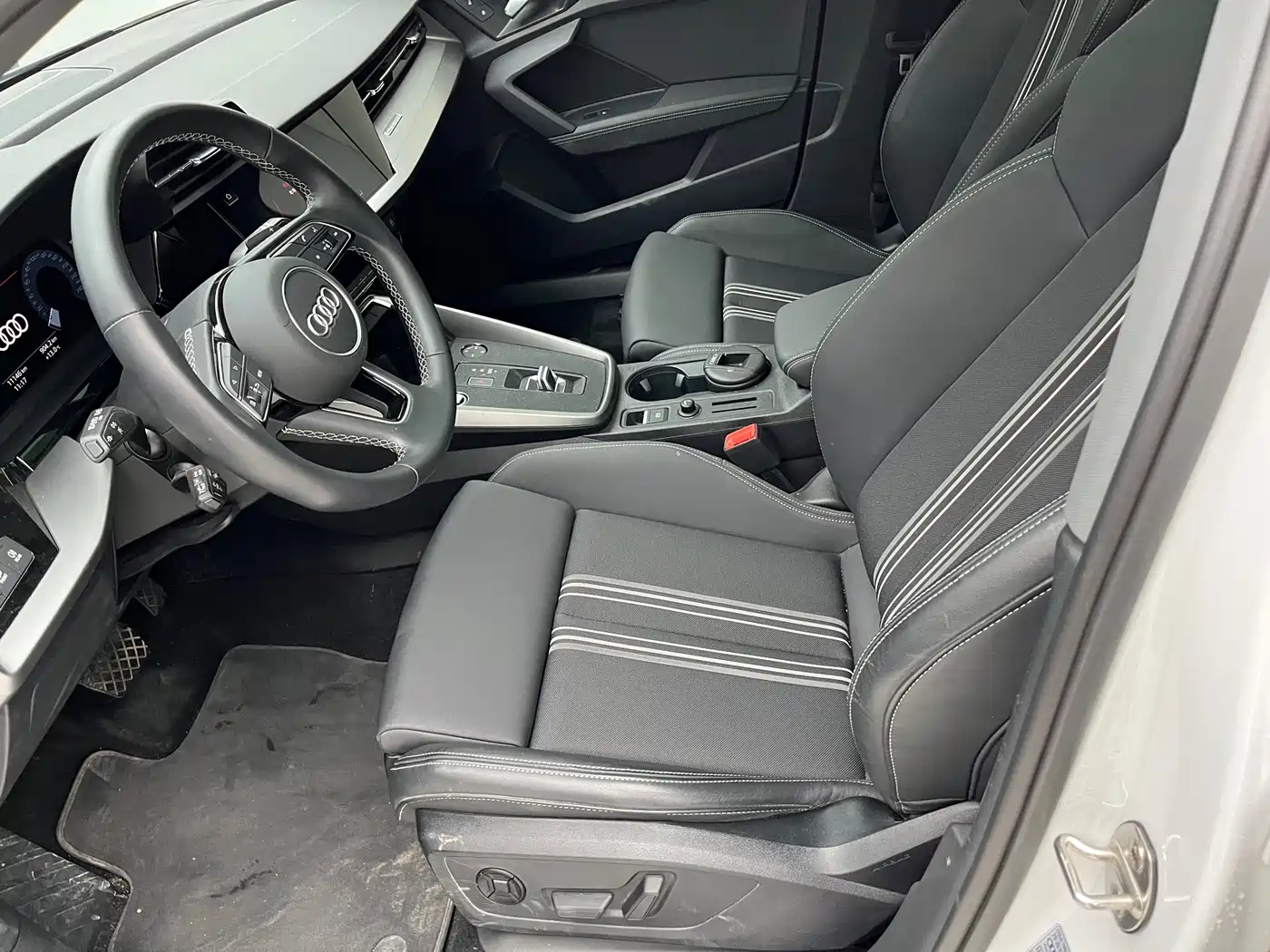Audi A3 2023 Sportback 35 TFSI Fashion Sport фото 8