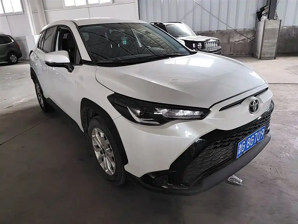 Toyota Frontlander 2023 2.0L CVT Elite Edition фото 7