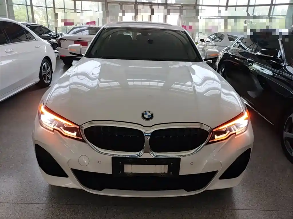 BMW 3 Series 2021 320Li M Sport Package фото 3