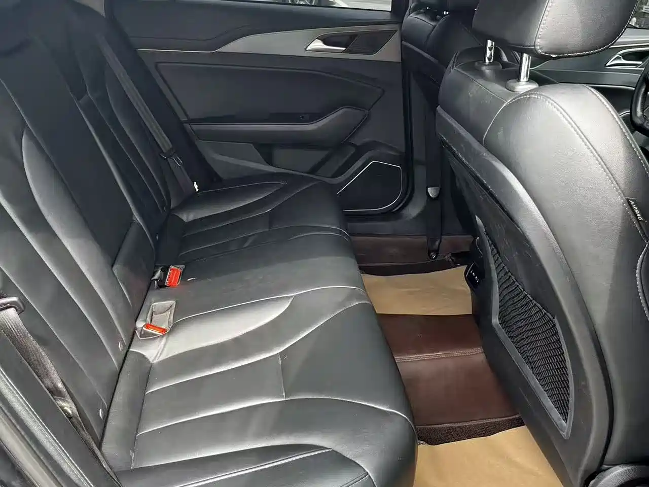 Hongqi H5 2020 1.5T DCT Qiyue Edition фото 10