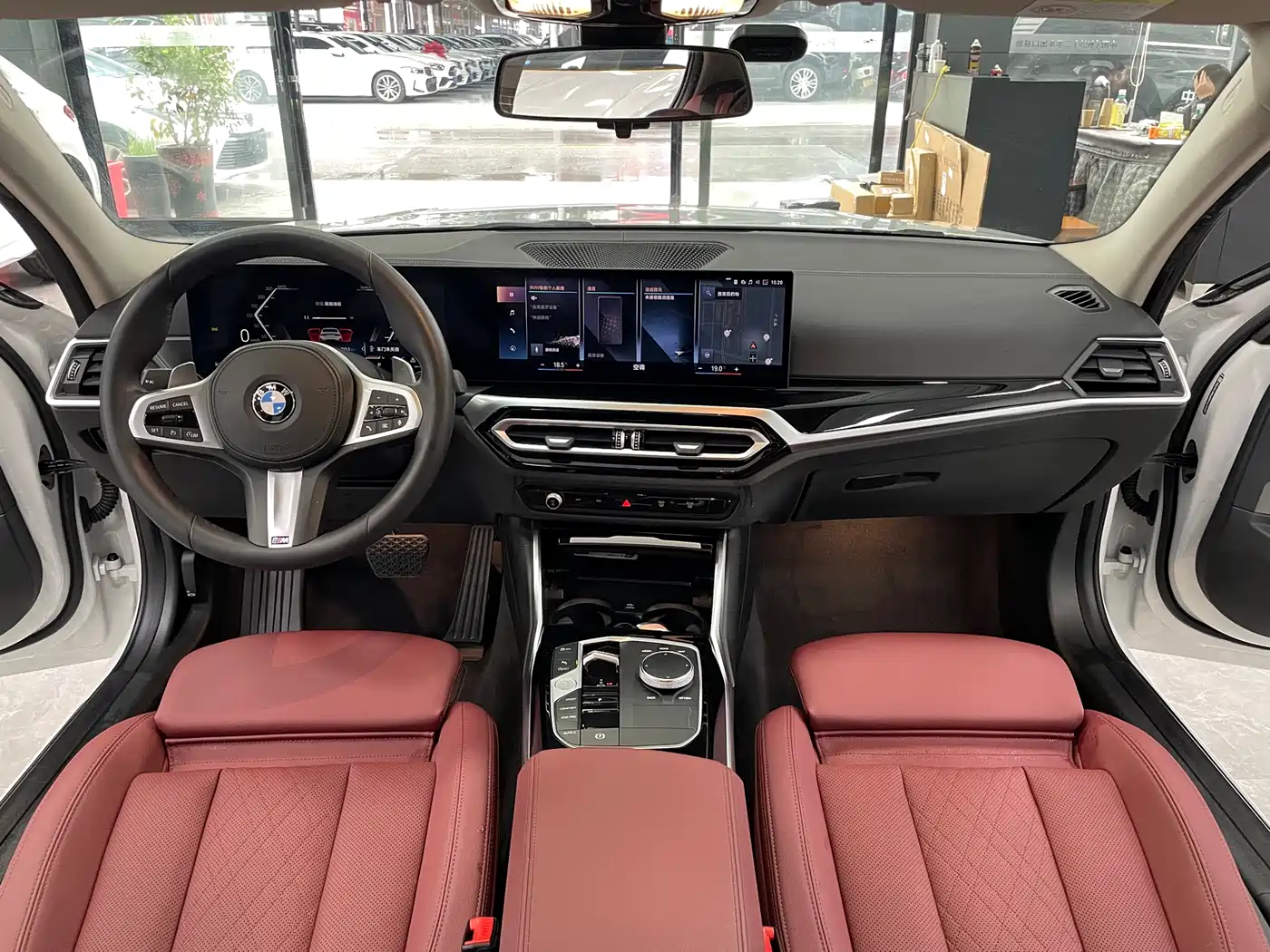 BMW 3 Series 2023 320Li M Sport Package фото 8