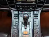 Photo 18 - Porsche Panamera