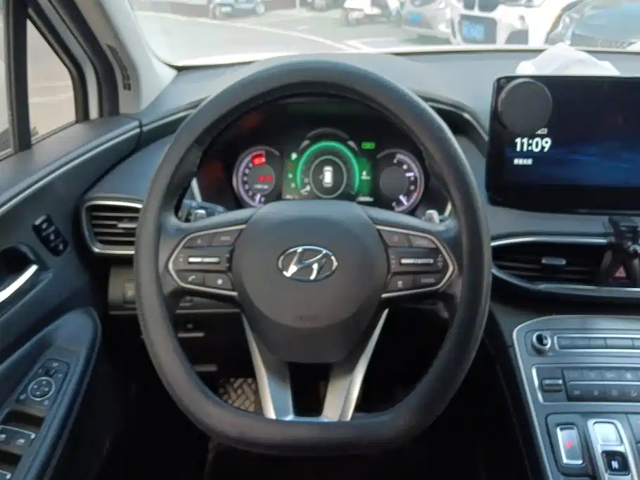 صورة 15 - Hyundai Santa Fe