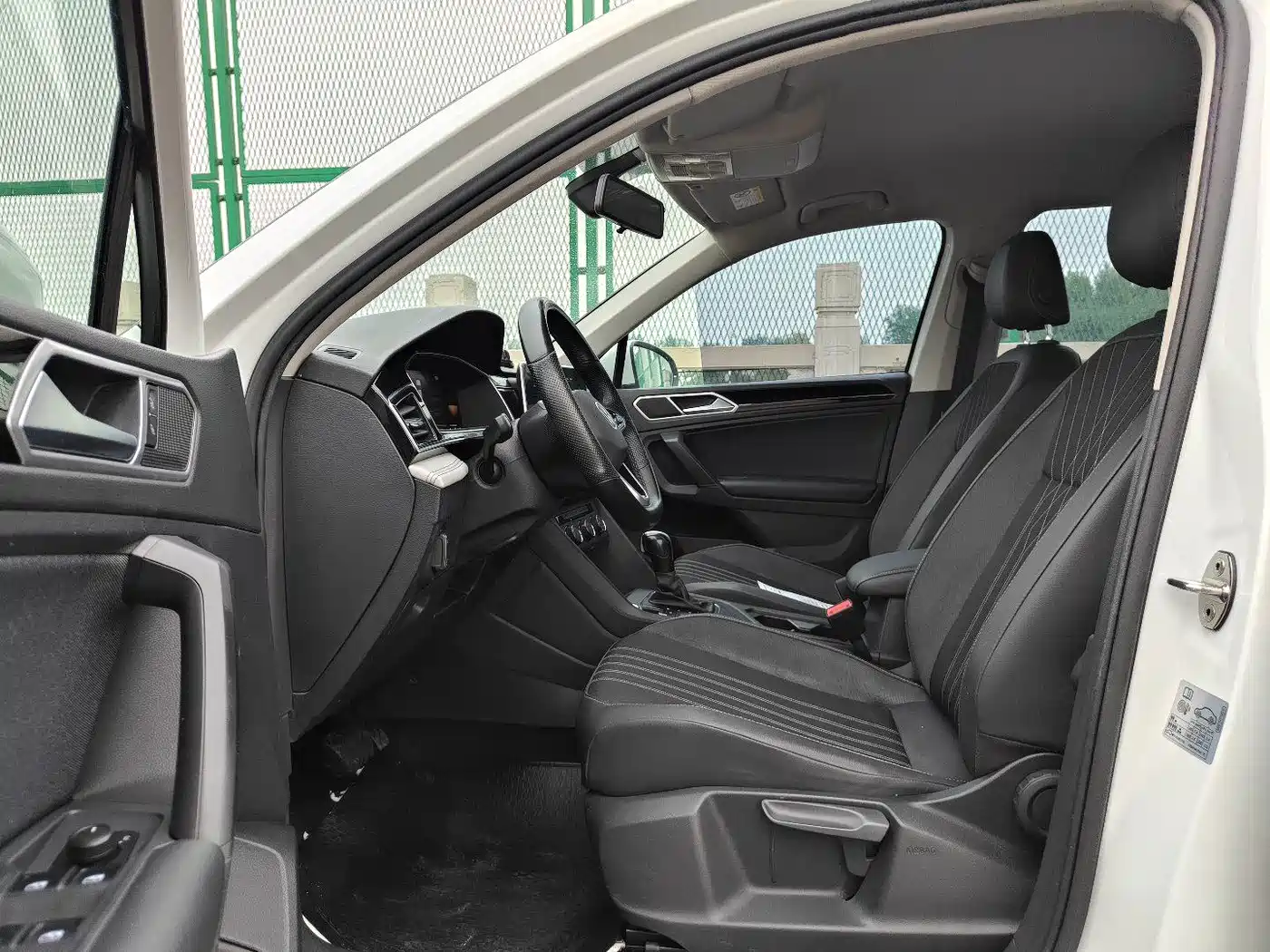 Volkswagen Tiguan L 2022 330TSI Automatic 2WD Comfort Edition фото 7
