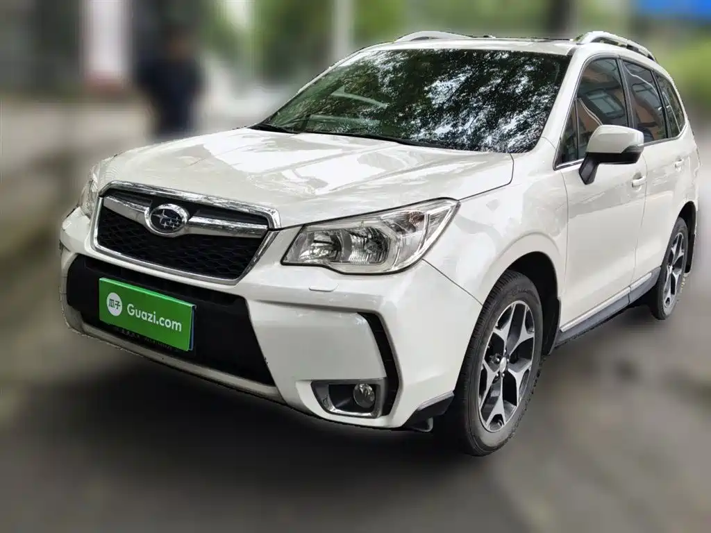 Subaru Forester 2013 2.5i Automatic Premium Edition фото 2