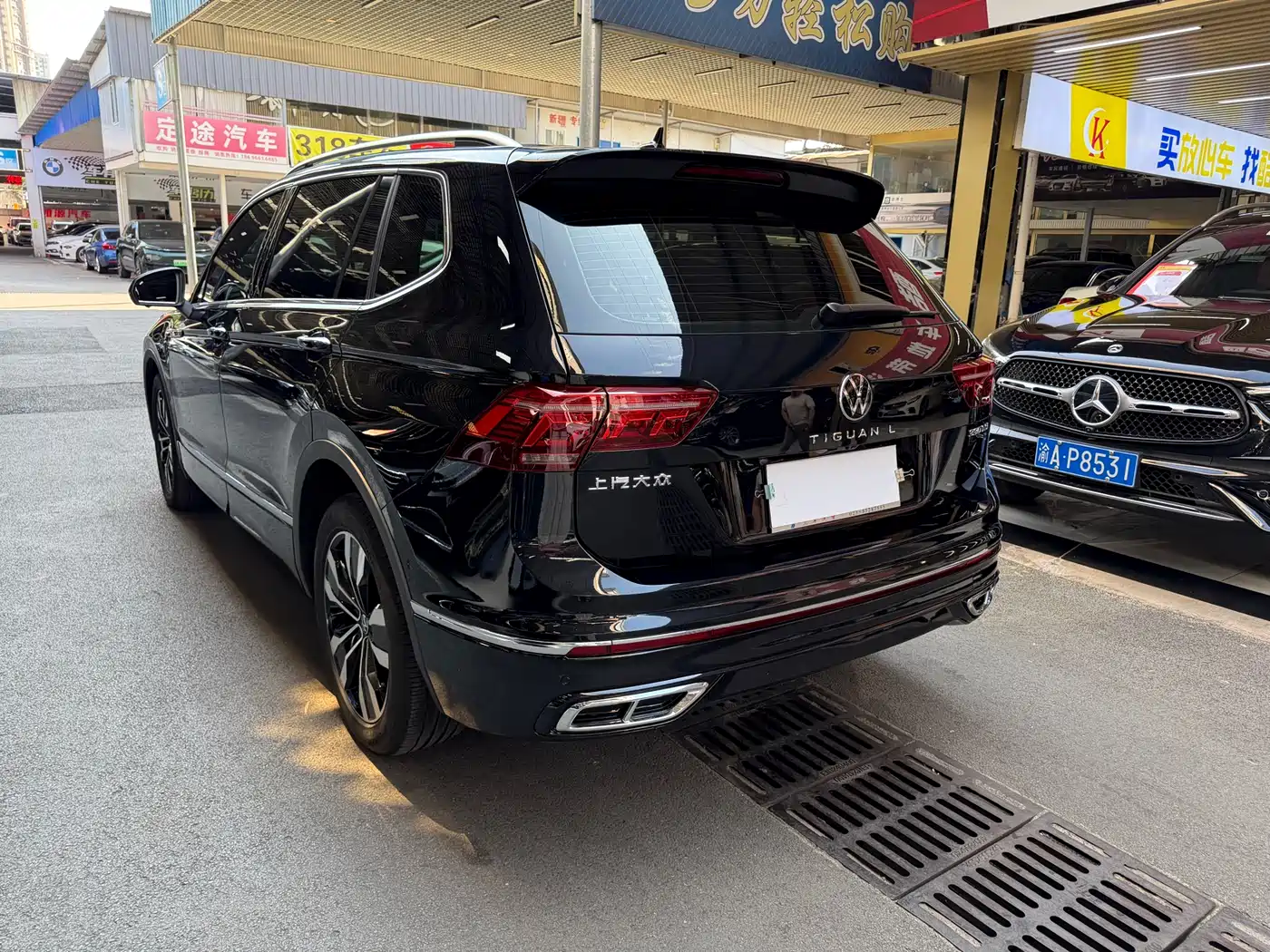 Volkswagen Tiguan L 2024 330TSI Automatic 2WD R-Line Premium Enjoyment Edition фото 4