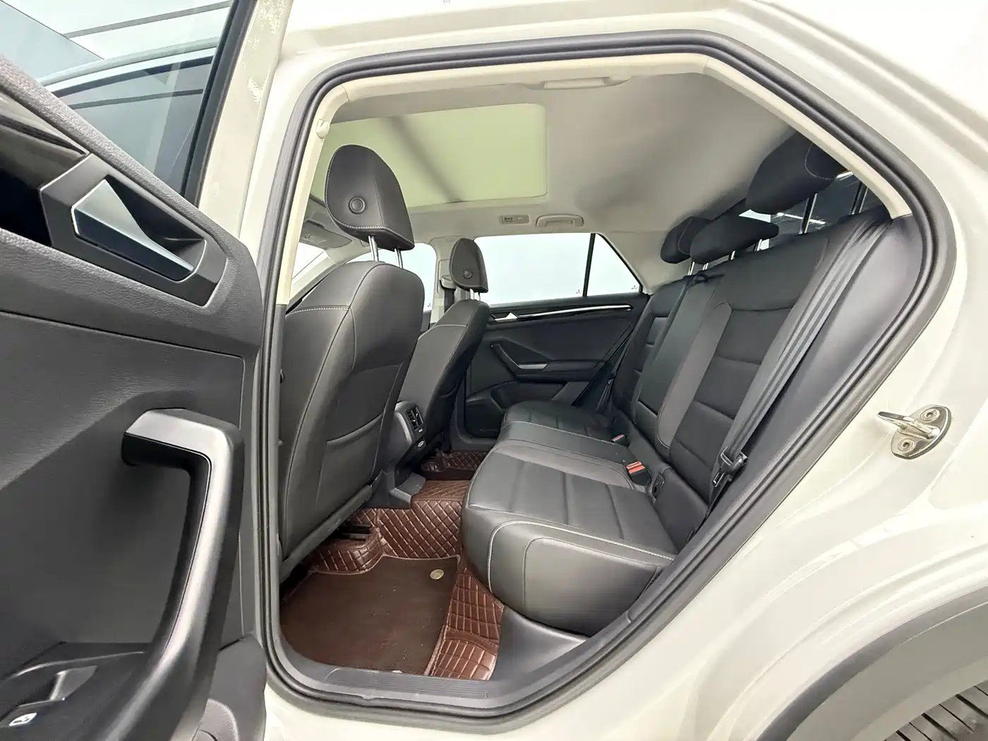 Volkswagen T-ROC 2021 280TSI DSG 2WD Comfort Connected фото 14
