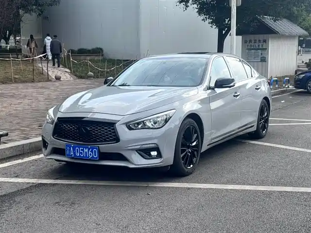 INFINITI Q50L