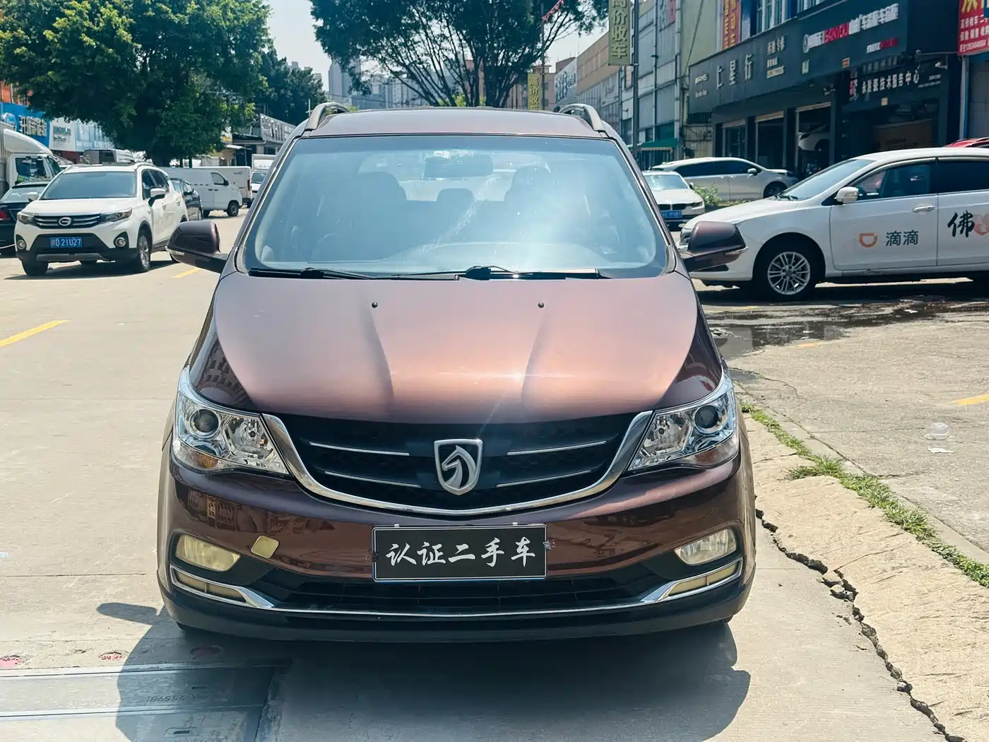 Фото 2 - Baojun 730