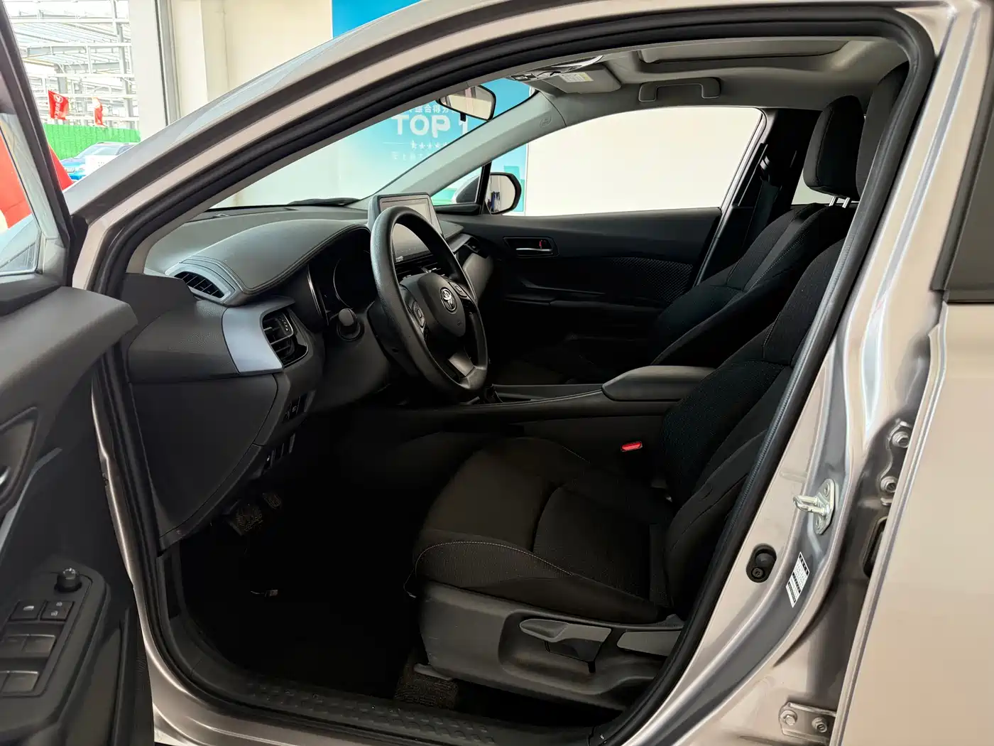 Toyota IZOA 2021 2.0L Yixiang Edition фото 6