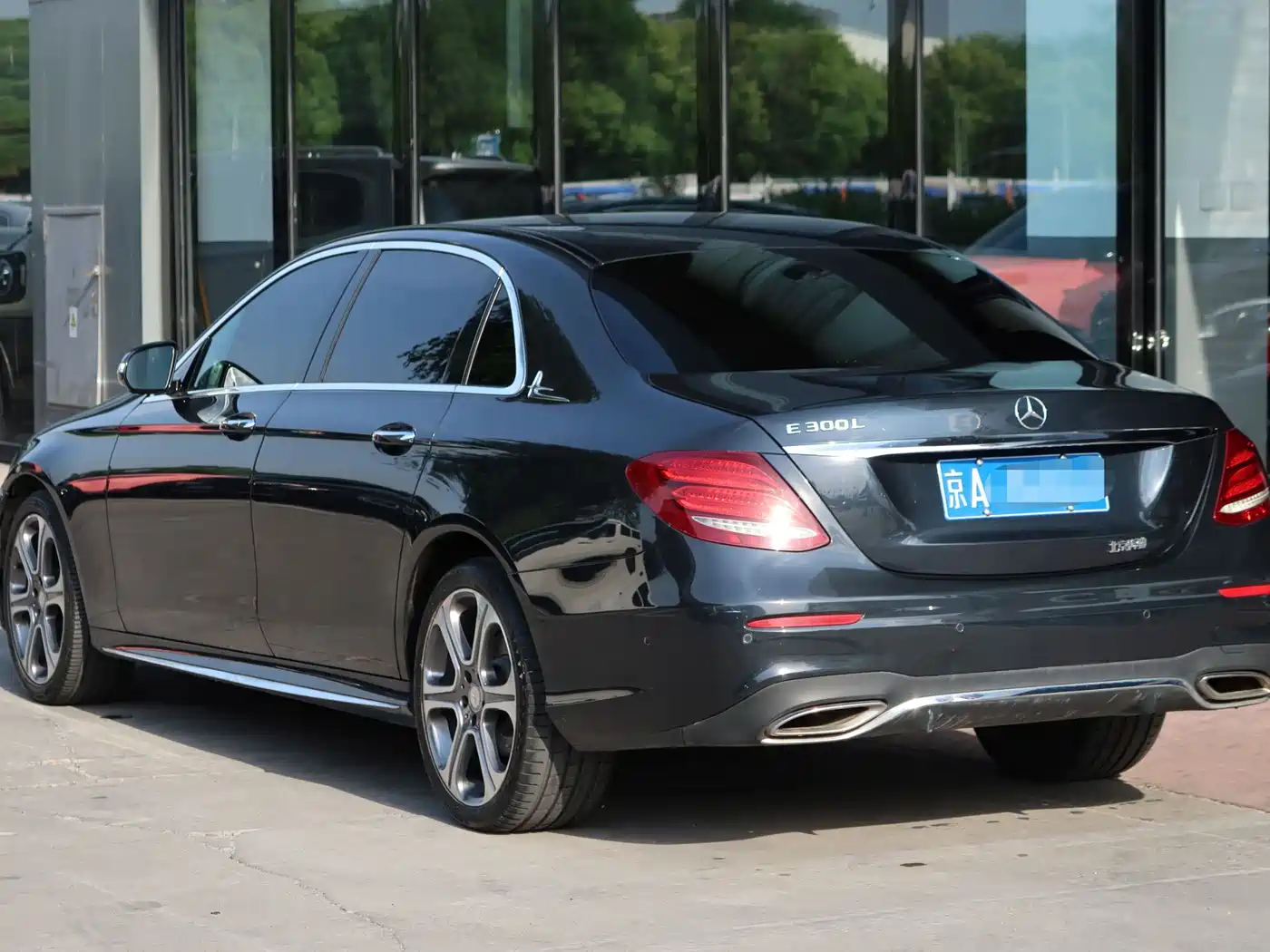 Mercedes-Benz E-Class 2016 E 300 L Sport Fashion Type фото 3