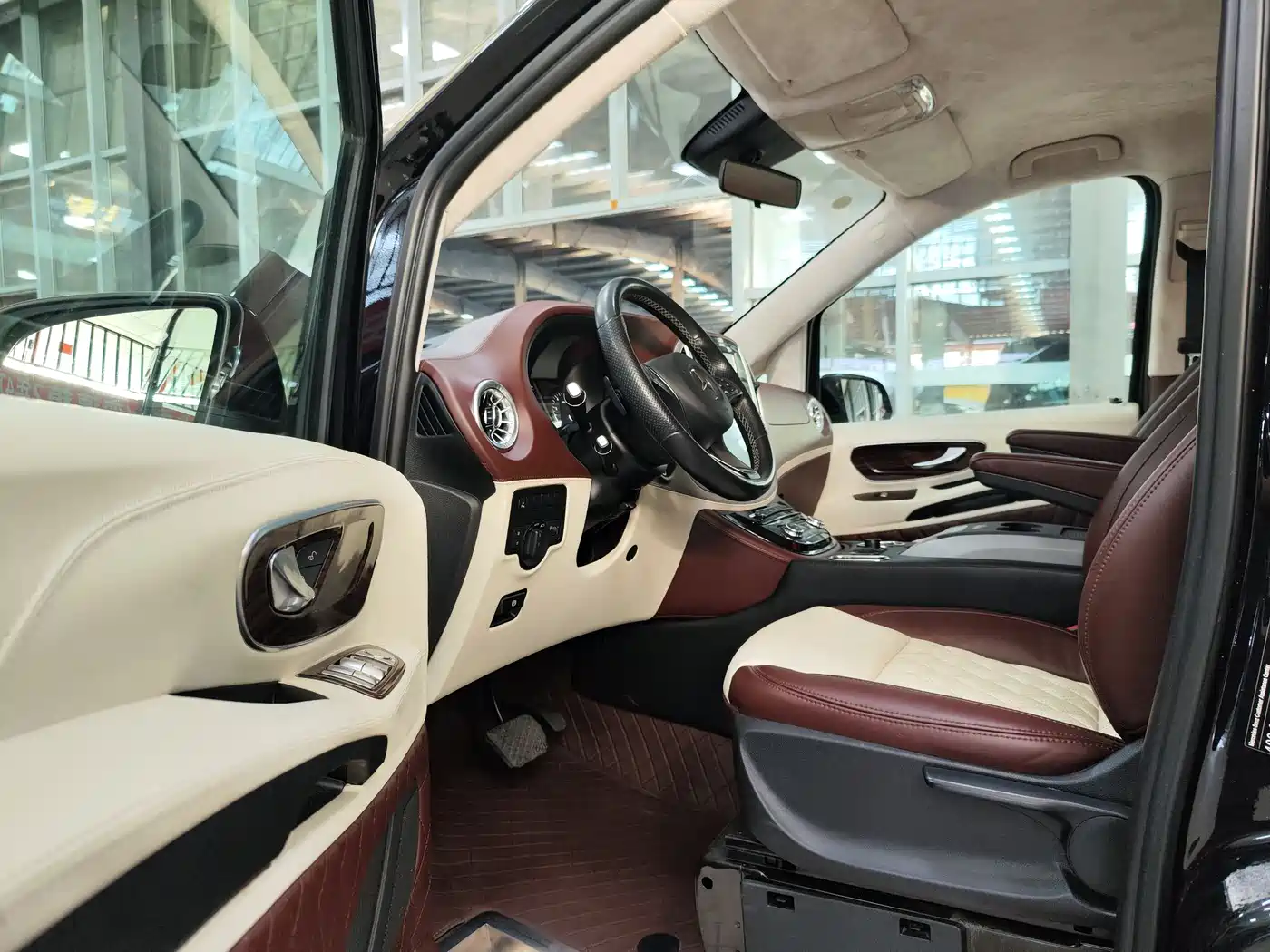 Mercedes-Benz Vito 2021 2.0T Business Edition 7-seater фото 4