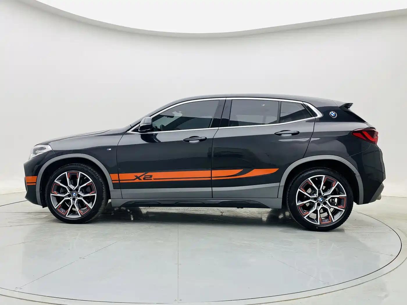 BMW X2 2021 Facelift sDrive25i Edge Edition фото 4