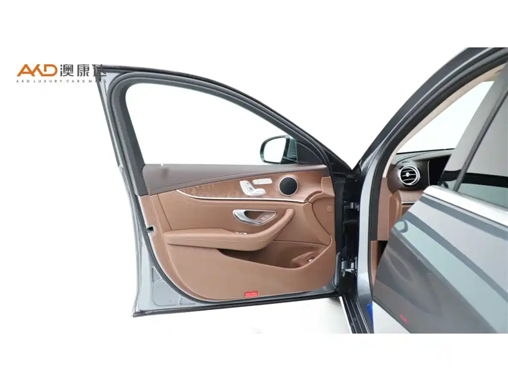 Mercedes-Benz E-Class 2020 E 300 L Fashion фото 10