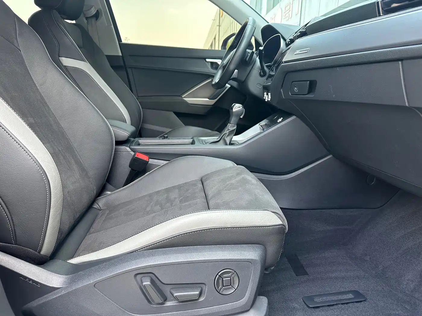 Audi Q3 2022 35 TFSI Fashion Dynamic фото 10