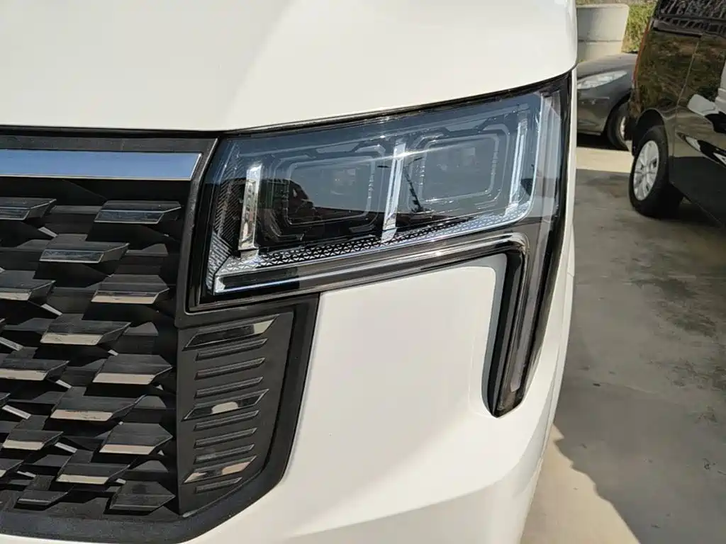 Photo 24 - Maxus Xintu V80