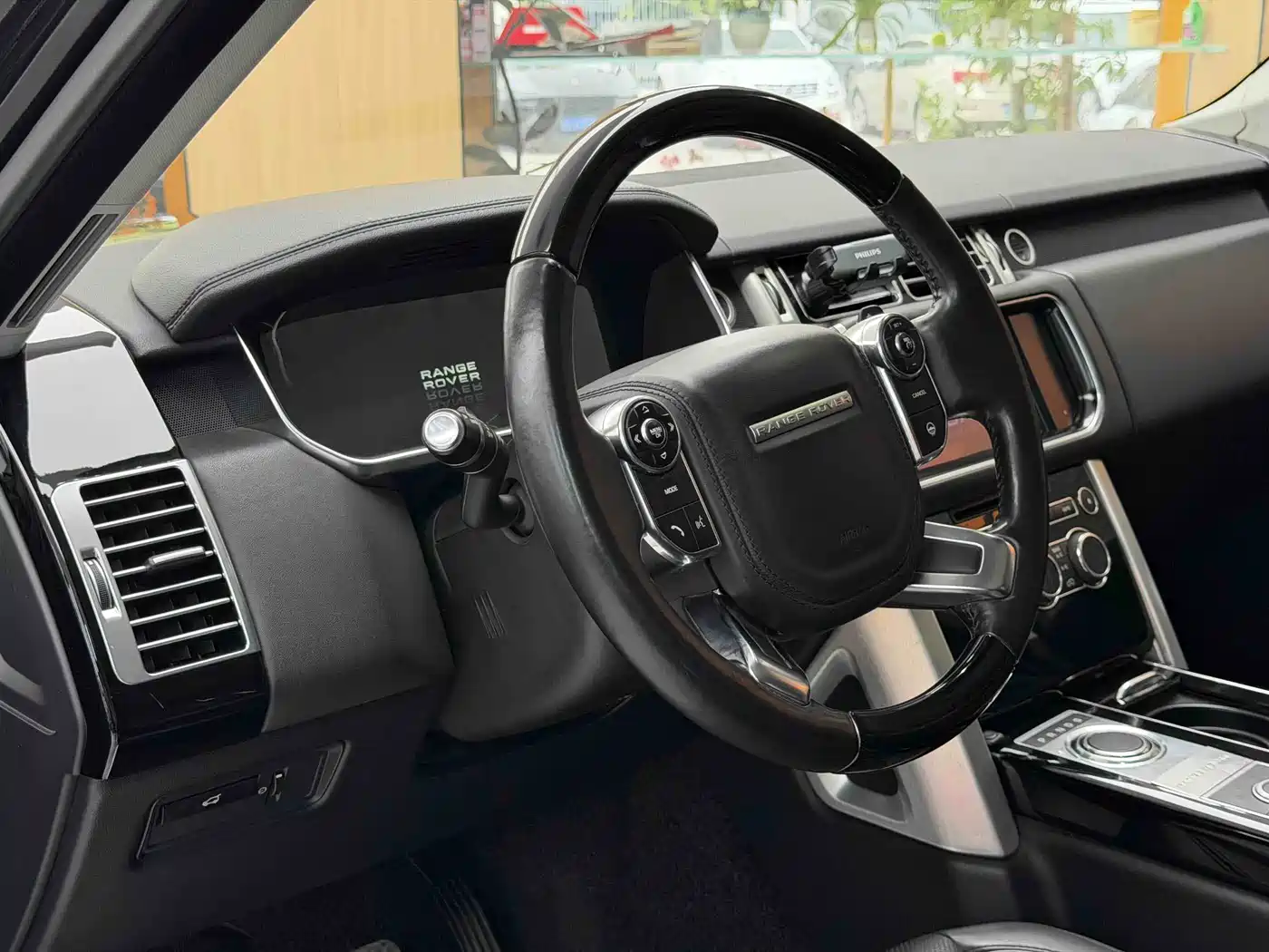 Land Rover Range Rover 2013 NA 5.0 V8 Vogue SE фото 17