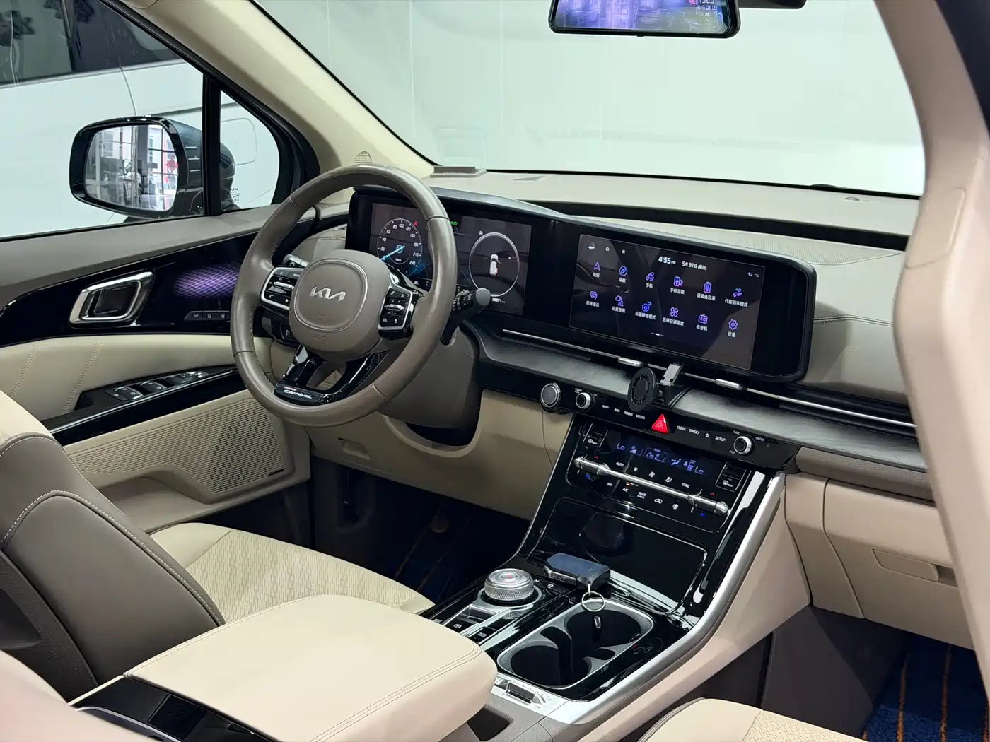 Kia Carnival 2021 2.0T Flagship Edition фото 24