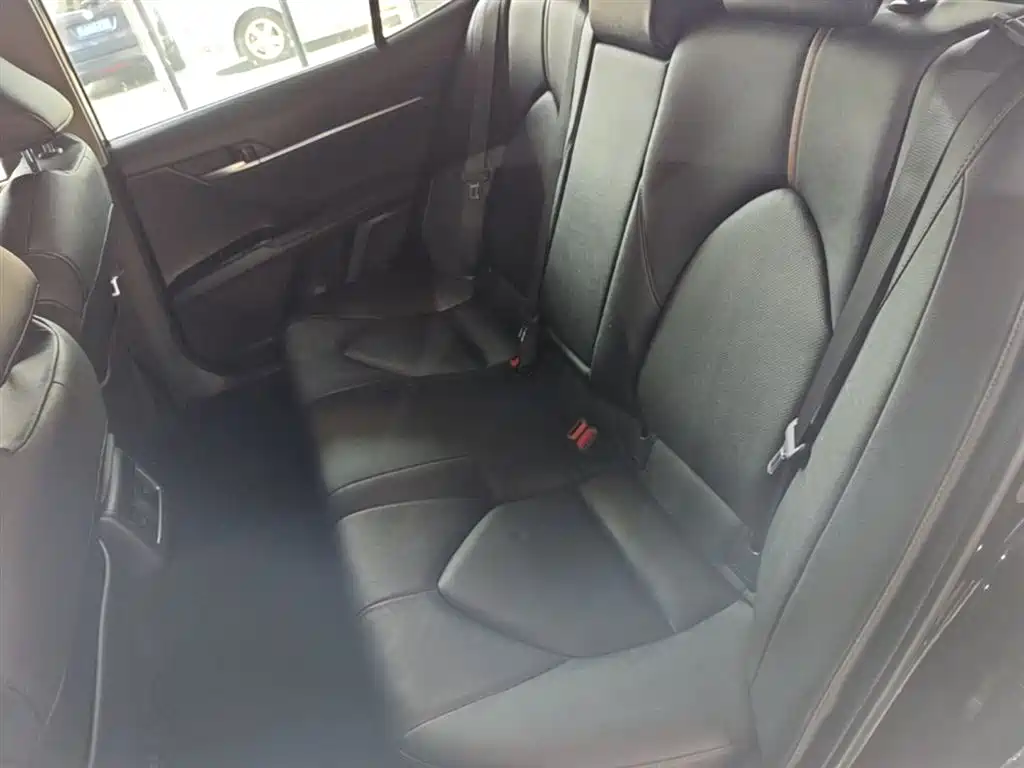 Toyota Camry 2021 2.0G Luxury Edition фото 17