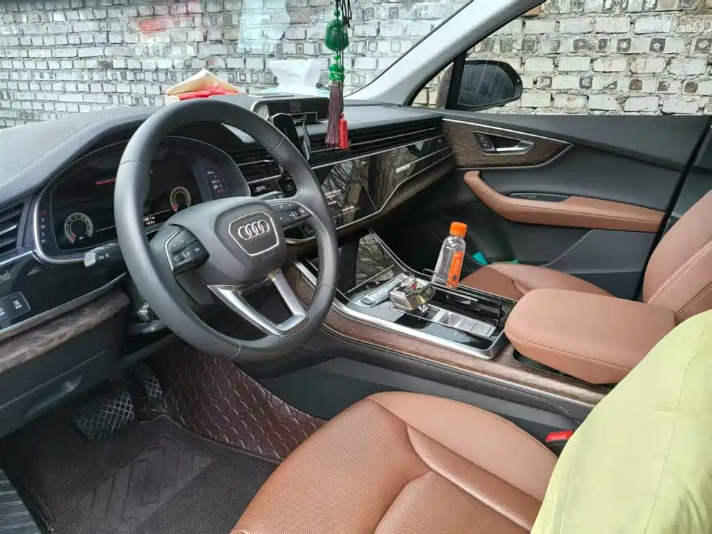 Audi Q7 2023 45 TFSI quattro S line Sport фото 4