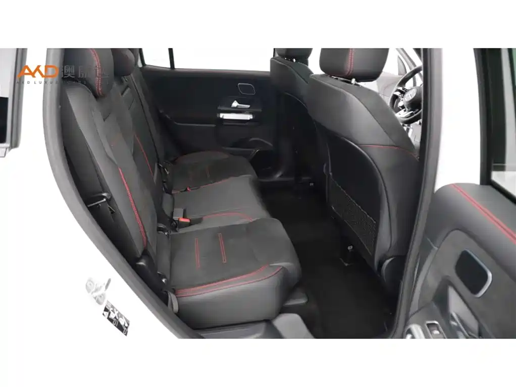 Mercedes-Benz GLB AMG 2024 AMG GLB 35 4MATIC фото 8