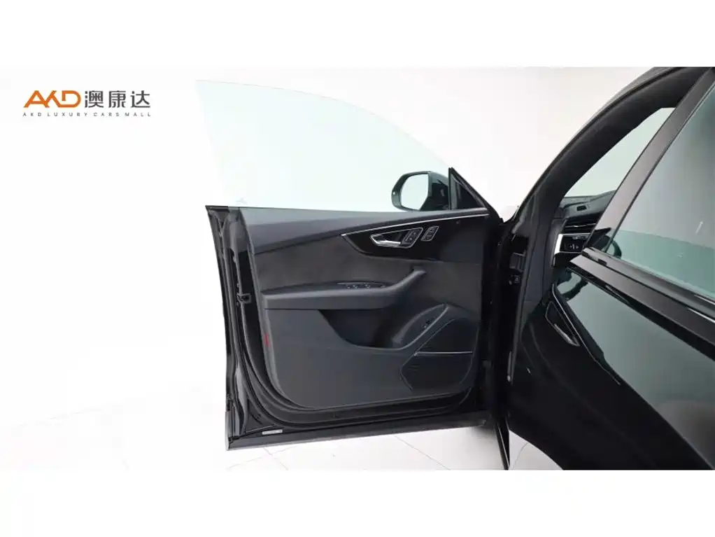 Audi Q8 2022 55 TFSI Premium Selection Dynamic фото 10