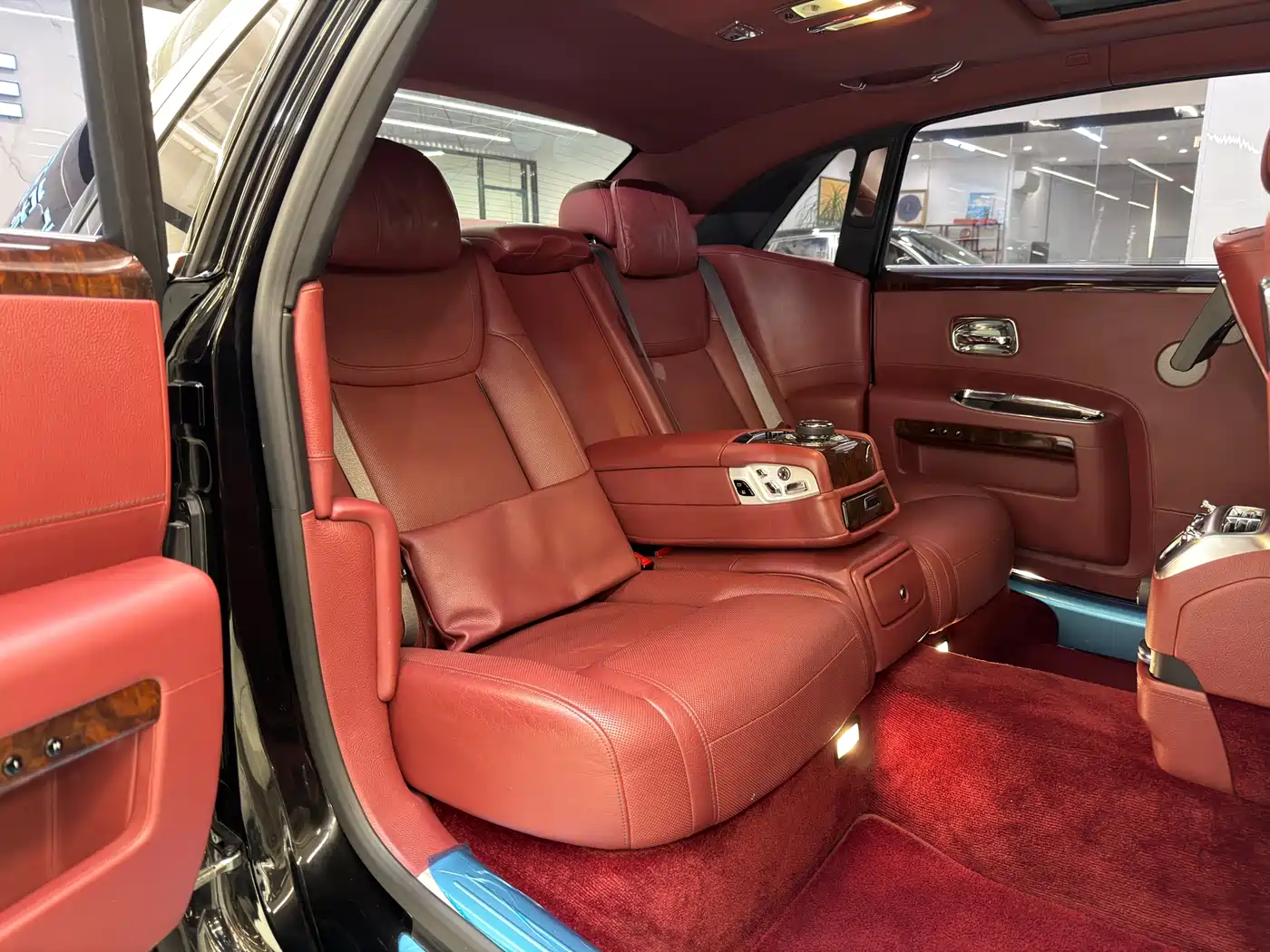 Фото 9 - Rolls-Royce Ghost