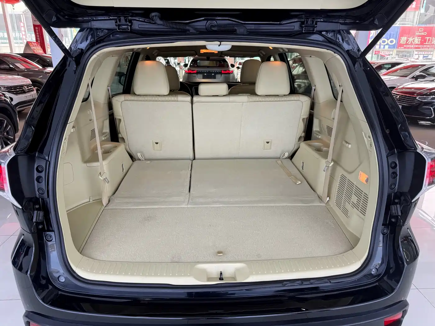 Toyota Highlander 2015 2.0T AWD Elite Edition 7-seater фото 19