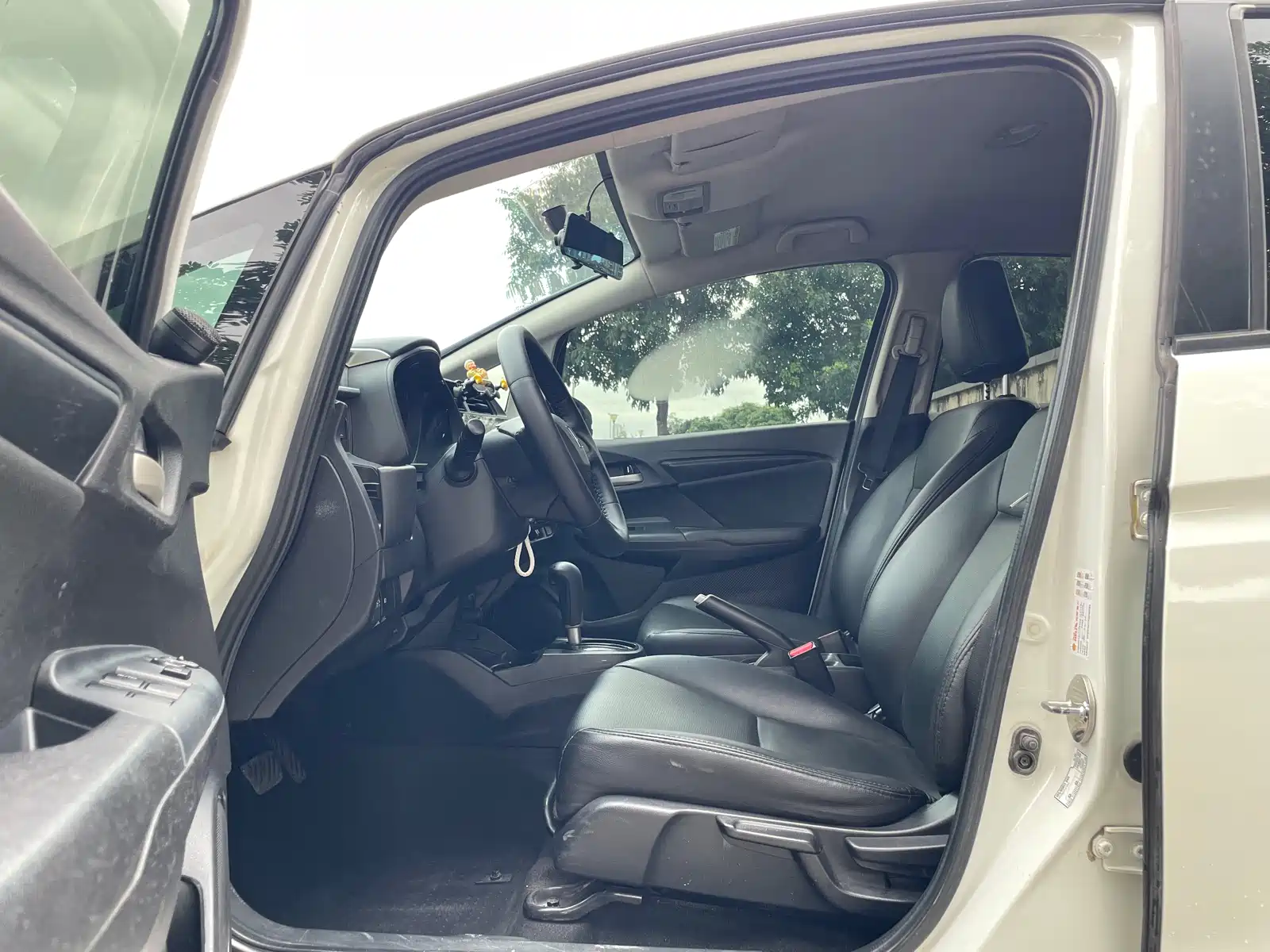 Фото 7 - Honda Fit