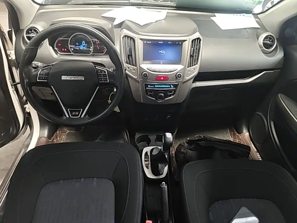 Haval H1 2016 2017 Red Label 1.5L AMT Comfort