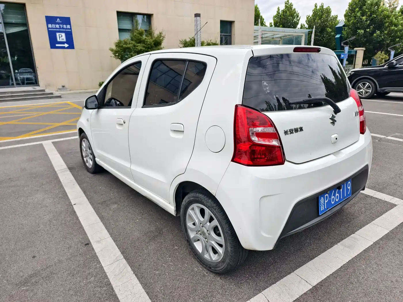 Suzuki Alto 2017 2013 1.0L Automatic Deluxe