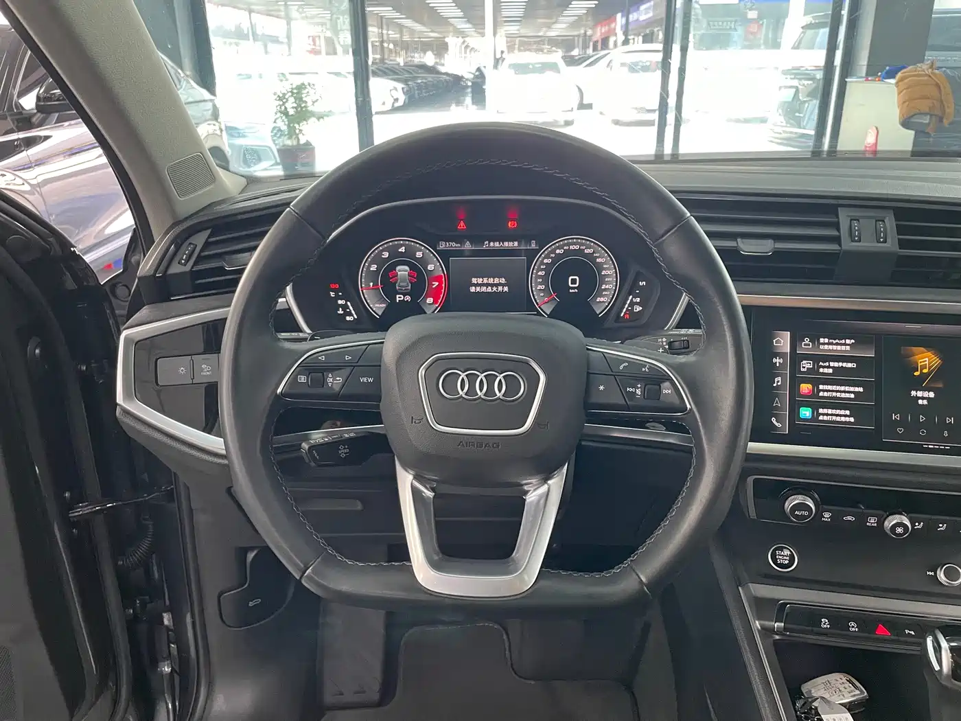 Audi Q3 2022 35 TFSI Fashion Dynamic фото 9