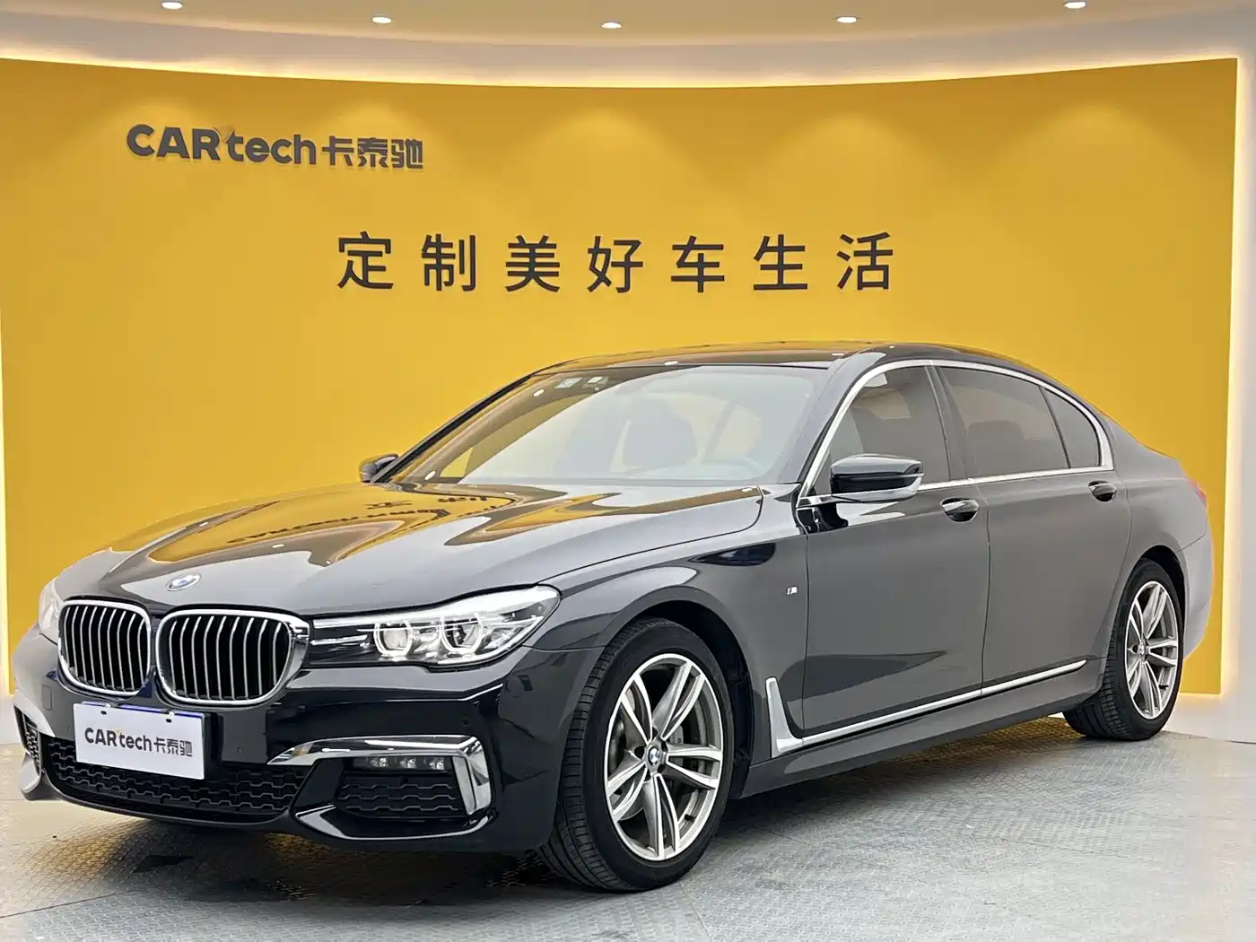 BMW 7 Series 2018 730Li Leading Type M Sport Package фото 32